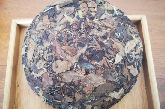 新舊白茶怎么區(qū)分，怎么分辨白茶是新還是舊